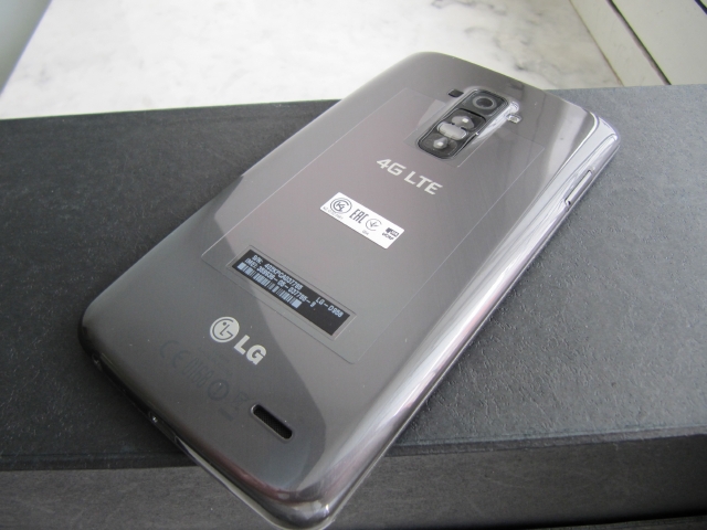 Тест-обзор LG G Flex.