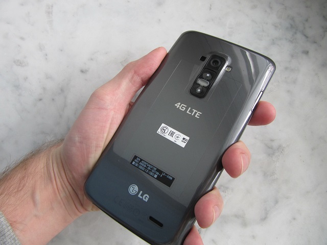 Тест-обзор LG G Flex.