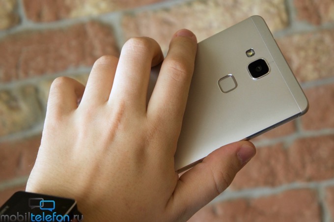 Предварительный обзор Huawei Mate 7