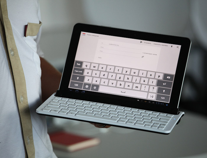 планшет самсунг с клавиатурой 
