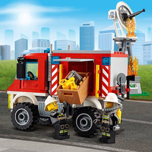 Фото товара LEGO City 60111 Пожарный вспомогательный грузовик