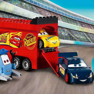 Фото товара LEGO Juniors 10745 Финальная гонка Флорида 500