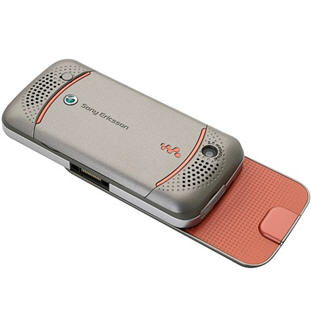 ��������� �������  Sony Ericsson W395 (blush titanium)