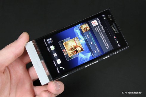 http://www.mobilmarket.ru/f/review/sony/lt22i/07.05.12htmr/sony-xperia-p-lt22i_15.jpg